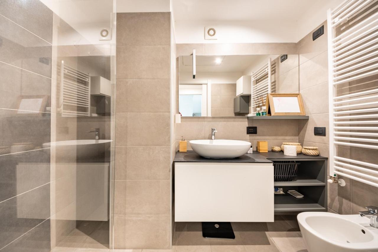 Renovated Apt With Garden & Veranda! Mediolan Zewnętrze zdjęcie